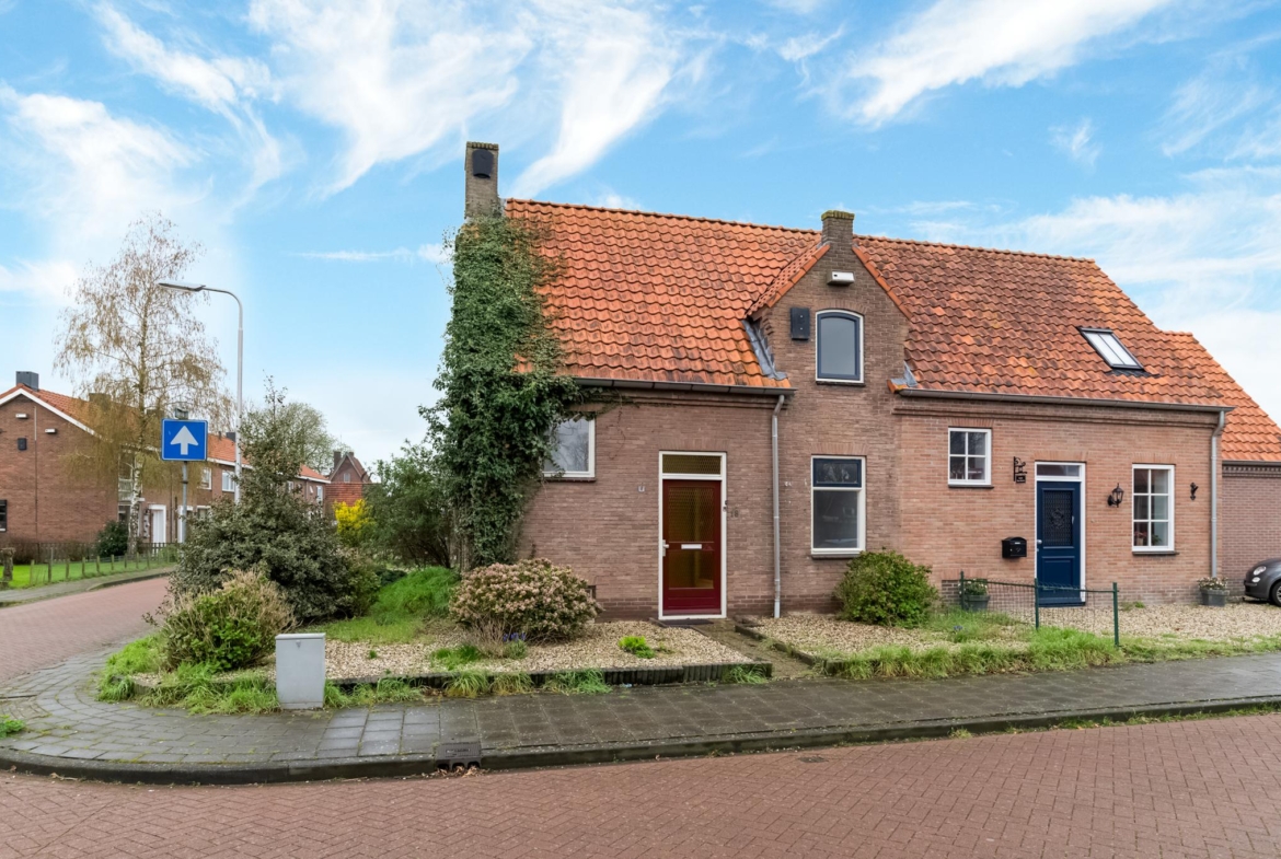 Damstraat 18